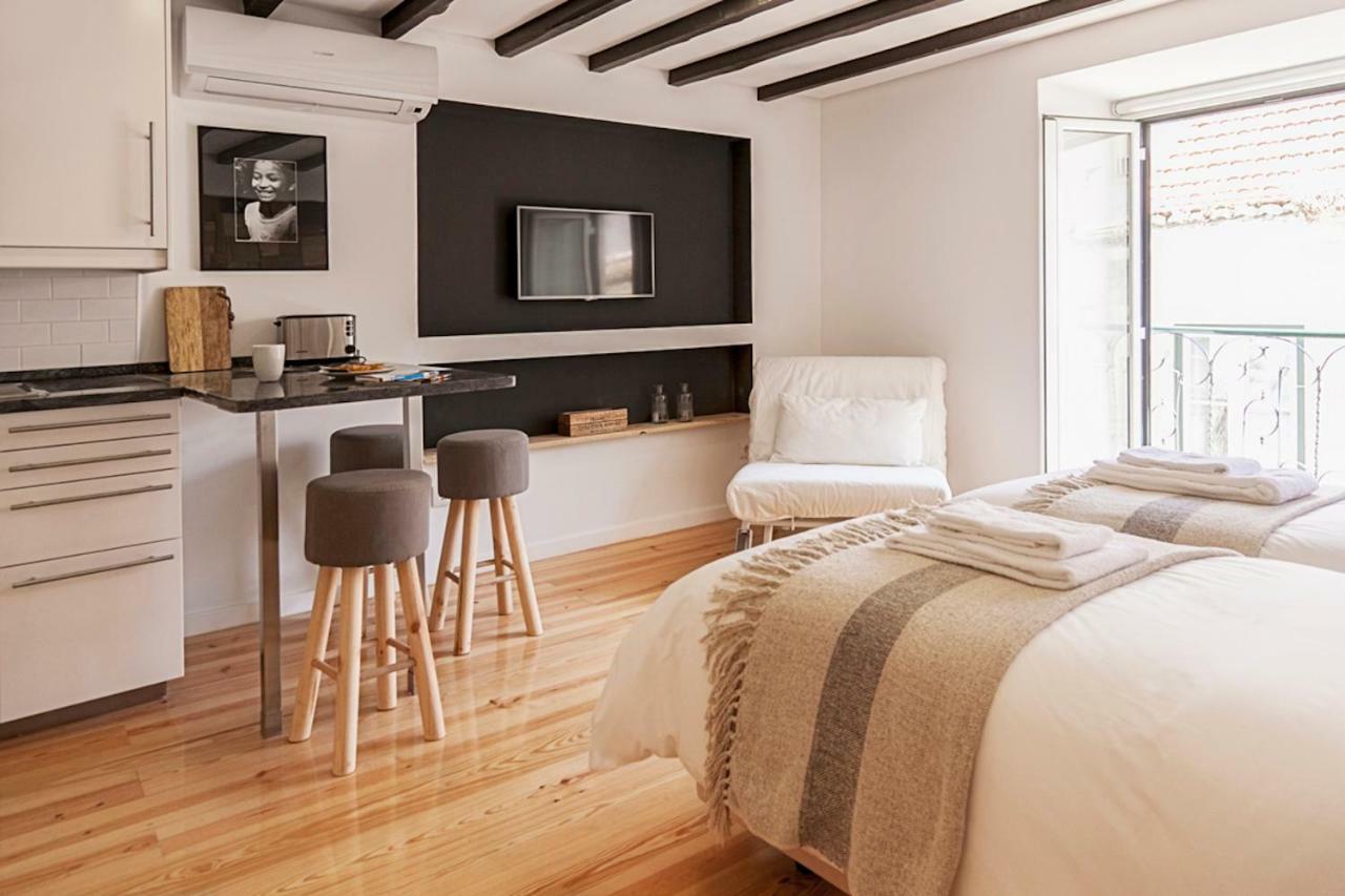 Bairro Alto Studio Apartments - By Lu Holidays Lisbon Exterior photo